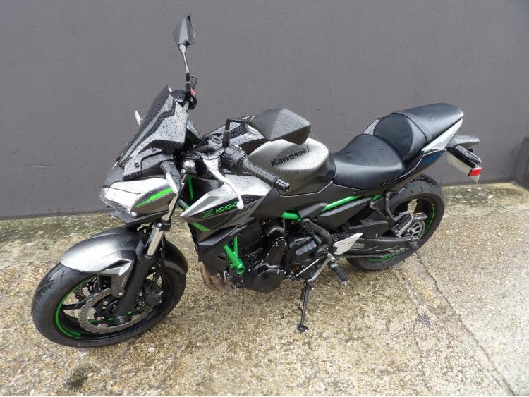 KAWASAKI Z 650 (47.5CV) Z650 