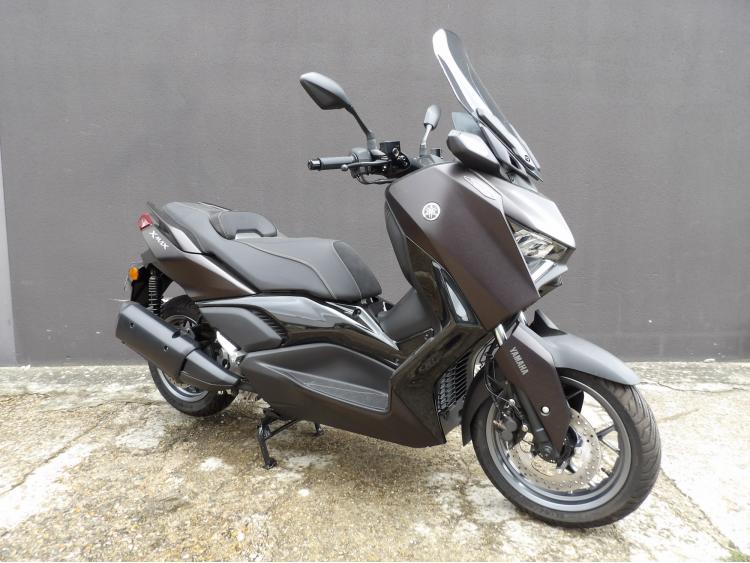 YAMAHA XMAX 300 Tech Max