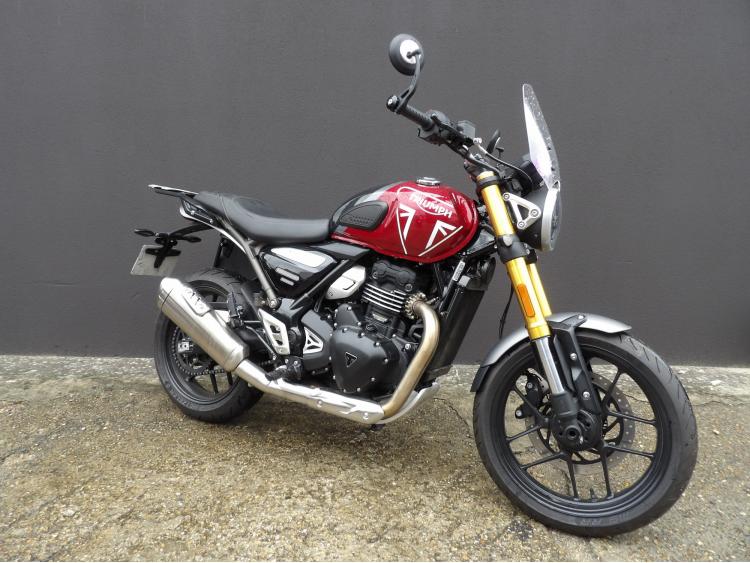 TRIUMPH SPEED 400