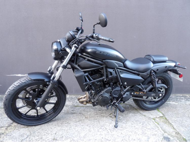 KAWASAKI ELIMINATOR 500 SE A2