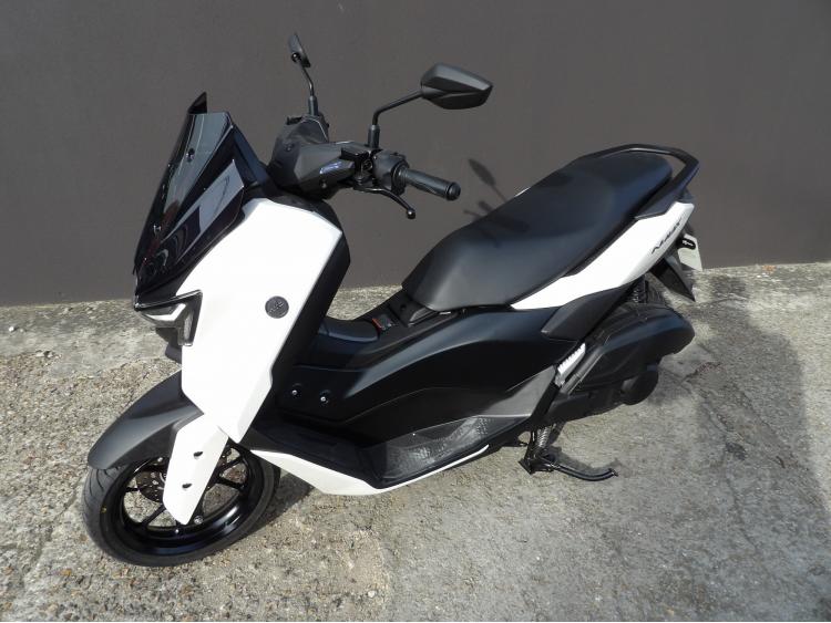 YAMAHA NMAX 125