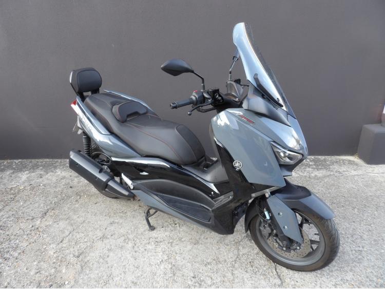 YAMAHA XMAX 300 Tech Max