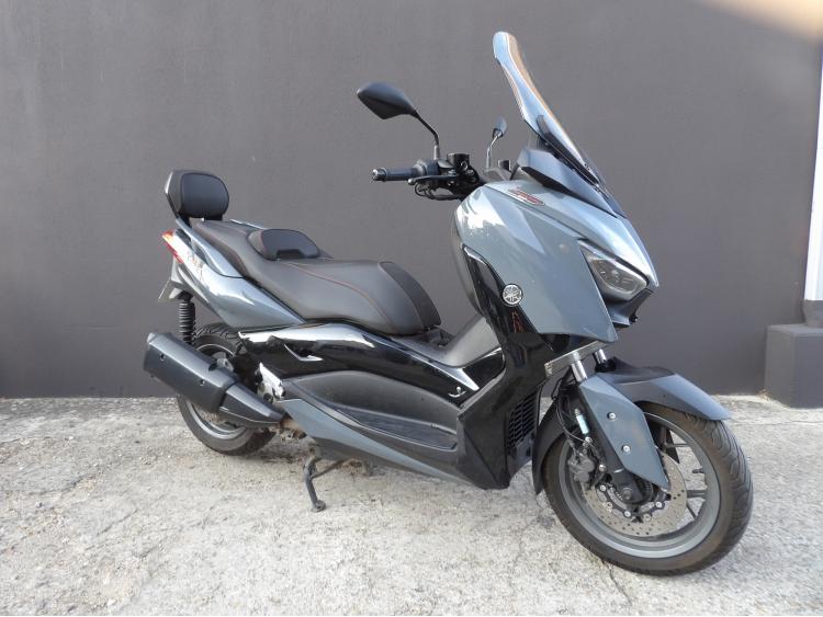 YAMAHA XMAX 300 Tech Max