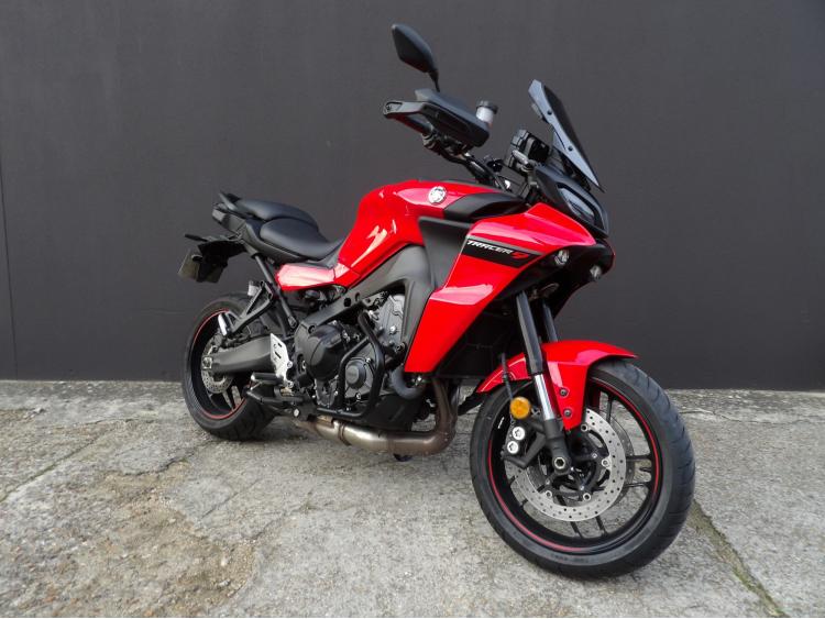 YAMAHA TRACER 9