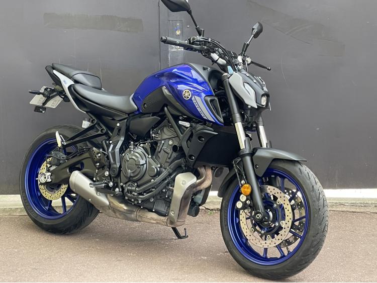 YAMAHA MT-07 - MT 07 - MT07 A2- 8500KM - GARANTIE  12 MOIS