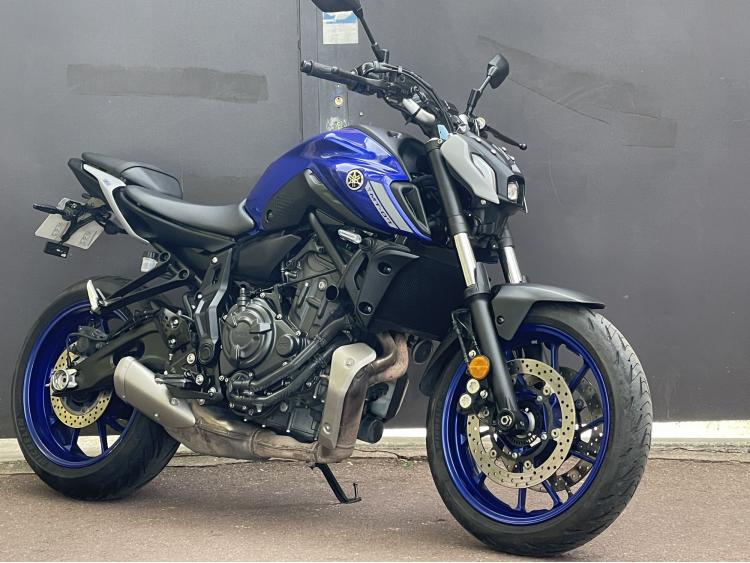 YAMAHA MT-07 - MT 07 - MT07 A2- 8500KM - GARANTIE  12 MOIS