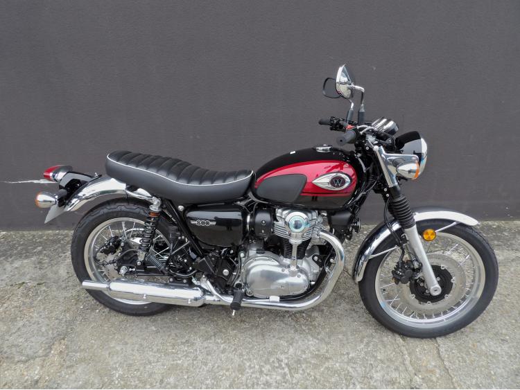 KAWASAKI W800 A2 / 156€* W 800