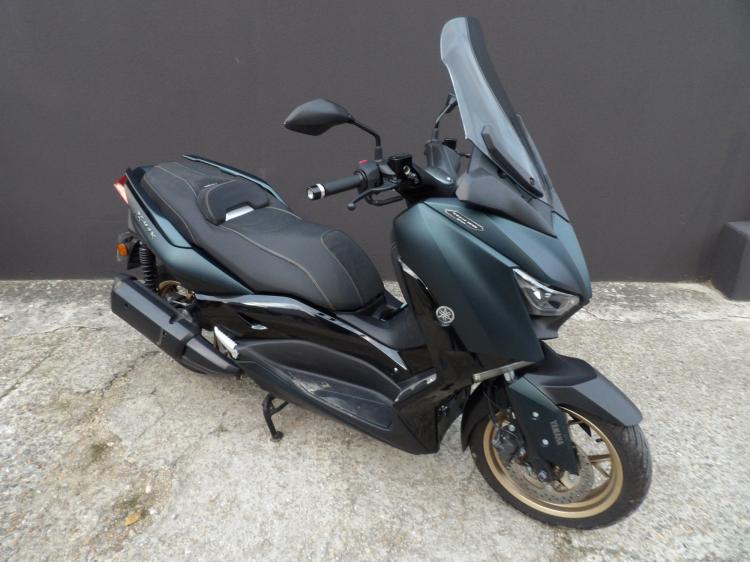 YAMAHA XMAX 300 Tech Max