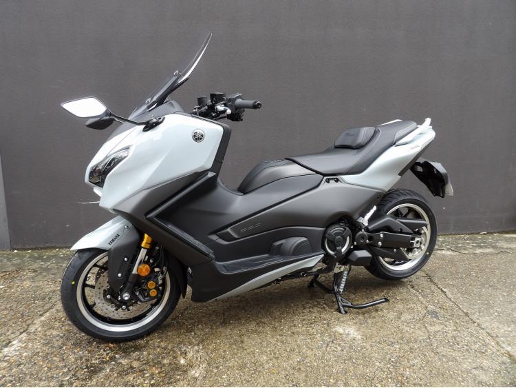 YAMAHA XP T-MAX 560 TECH MAX TMAX 560 T MAX 560