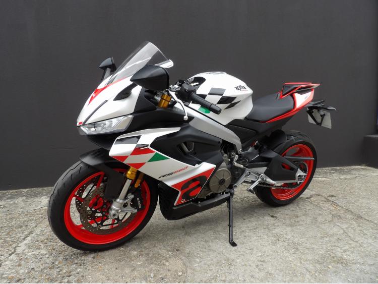APRILIA RS 660 EXTREMA MODELE FULL