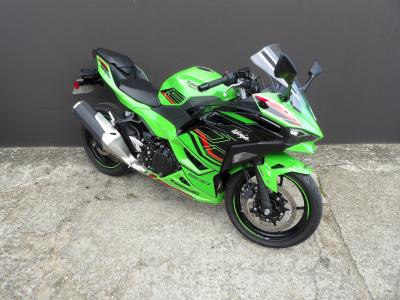 KAWASAKI Ninja 500 SE