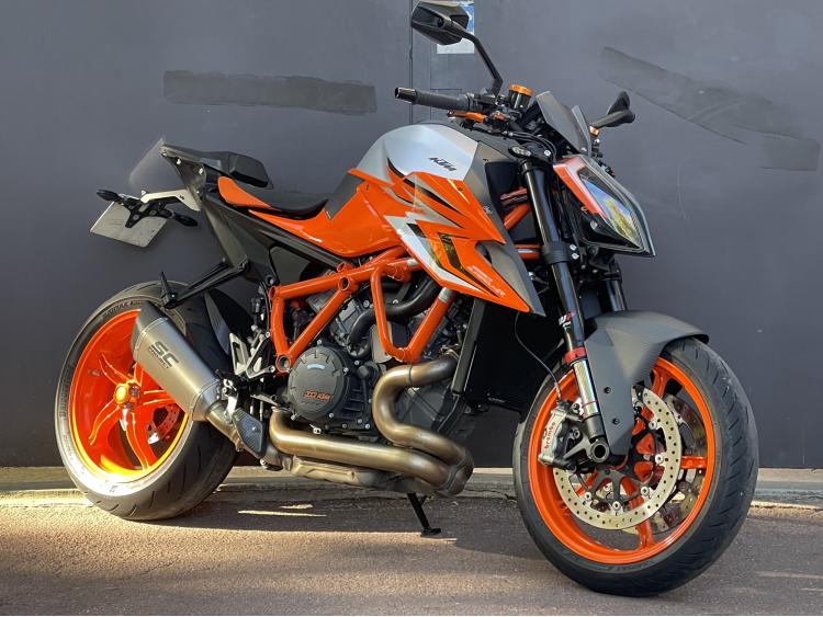 KTM SUPER DUKE 1290 R - 1ERE MAIN - FULL OPTIONS - GARANTIE 12 MOIS