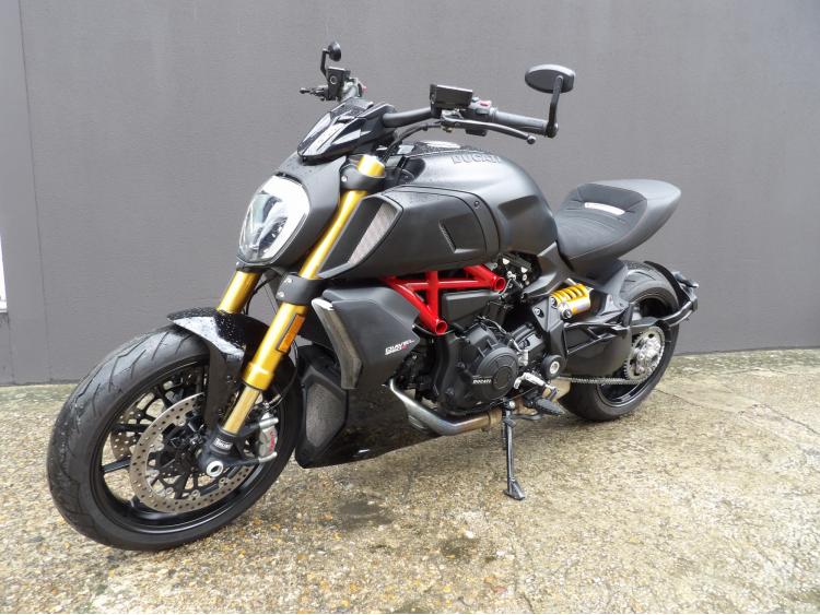 DUCATI DIAVEL 1260 S 1260S