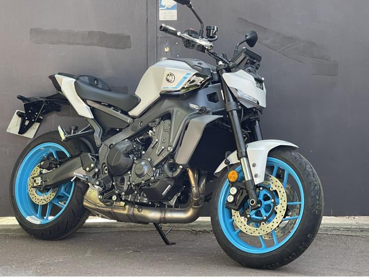 YAMAHA MT-09 - MT09 - MT 09 FULL - 79KM - LOA POSSIBLE - GARANTIE CONSTRUTEUR