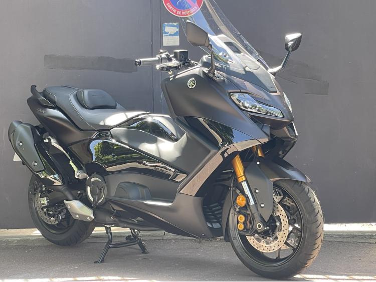 YAMAHA TMAX 560 TECH MAX TECH MAX - 50KM - GARANTIE CONSTRUCTEUR