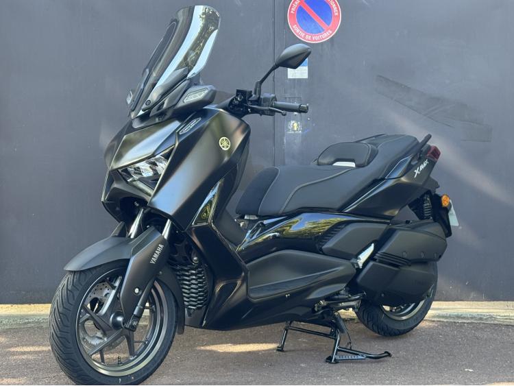 YAMAHA XMAX 300 TECH MAX FULL BLACK - 150,38€/MOIS - GARANTIE 5ANS