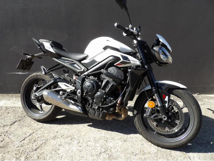 TRIUMPH STREET TRIPLE 765 R
