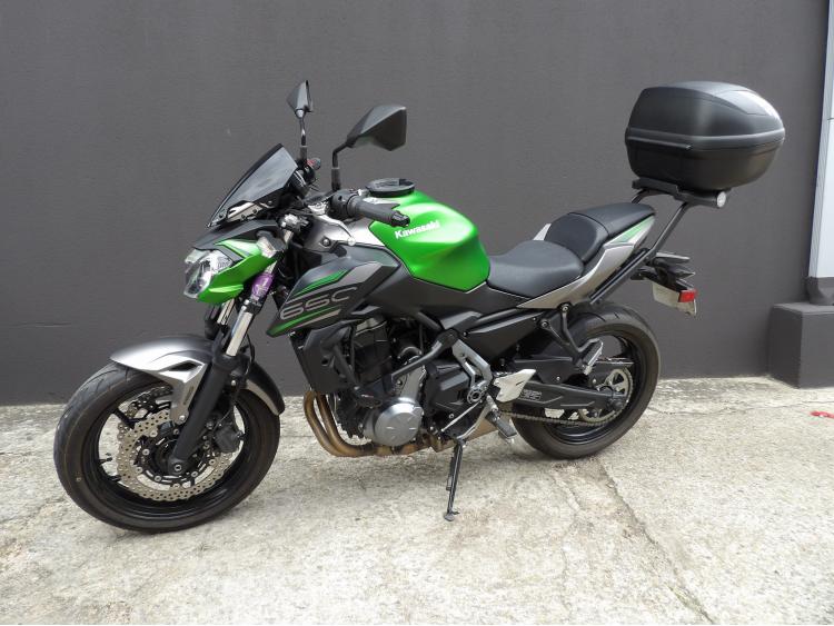 KAWASAKI Z 650 Z650 FULL MAIS BRIDABLE A2 47.5CV