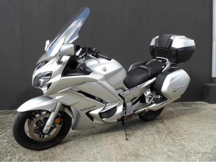 YAMAHA FJR 1300