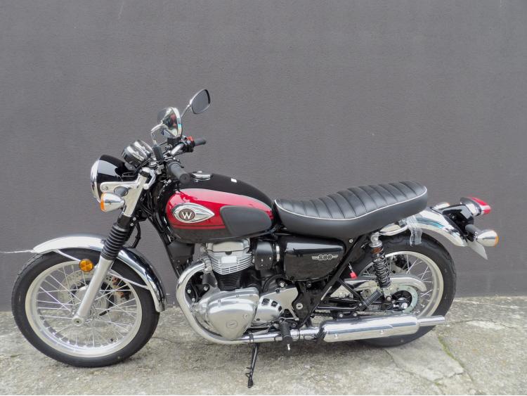 KAWASAKI W800 A2