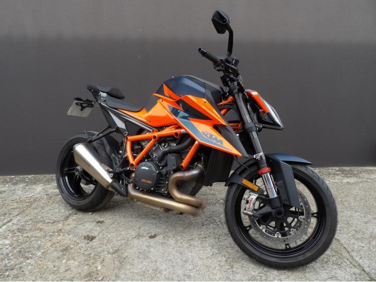 KTM 1290 SUPER DUKE R 1290 SUPERDUKE R 