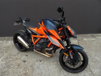 KTM 1290 SUPER DUKE R