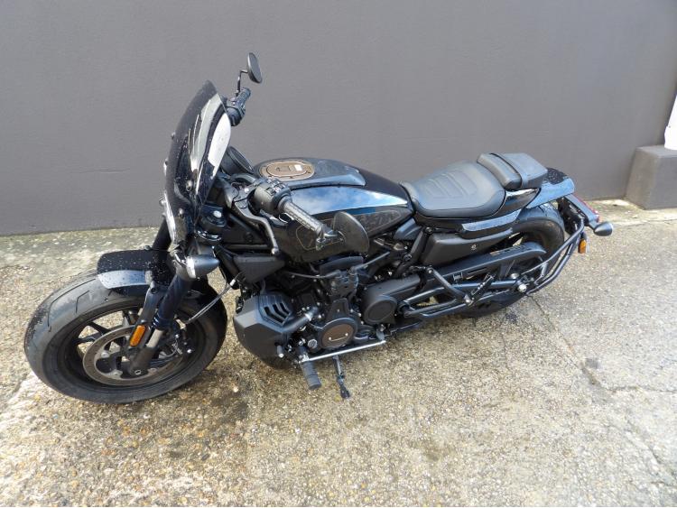 HARLEY-DAVIDSON SPORTSTER 1250 S