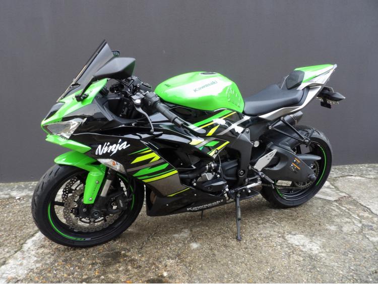 KAWASAKI ZX-6R 636
