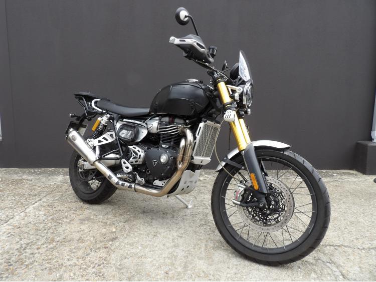 TRIUMPH SCRAMBLER 1200 XE 1200XE