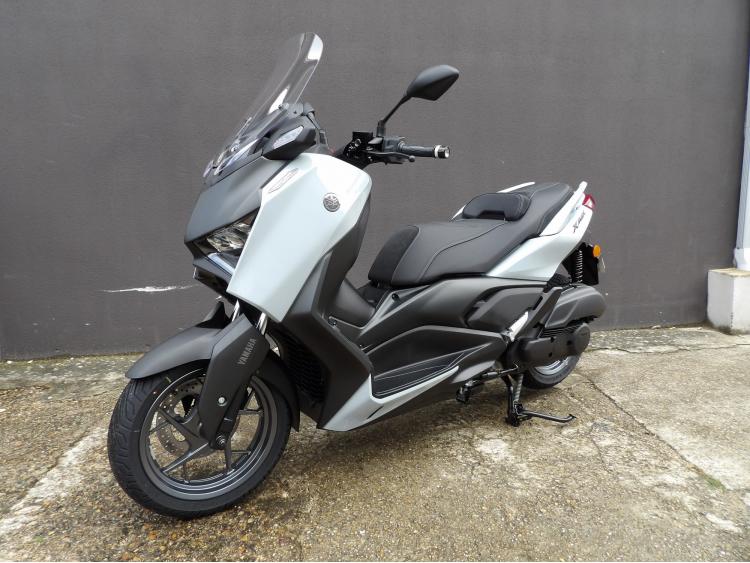YAMAHA XMAX 125 TECH MAX
