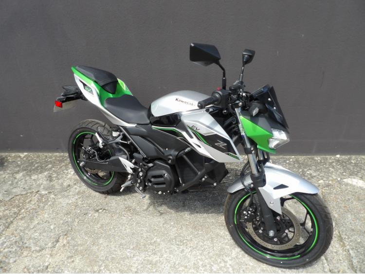 KAWASAKI Z E-1 / 98€*