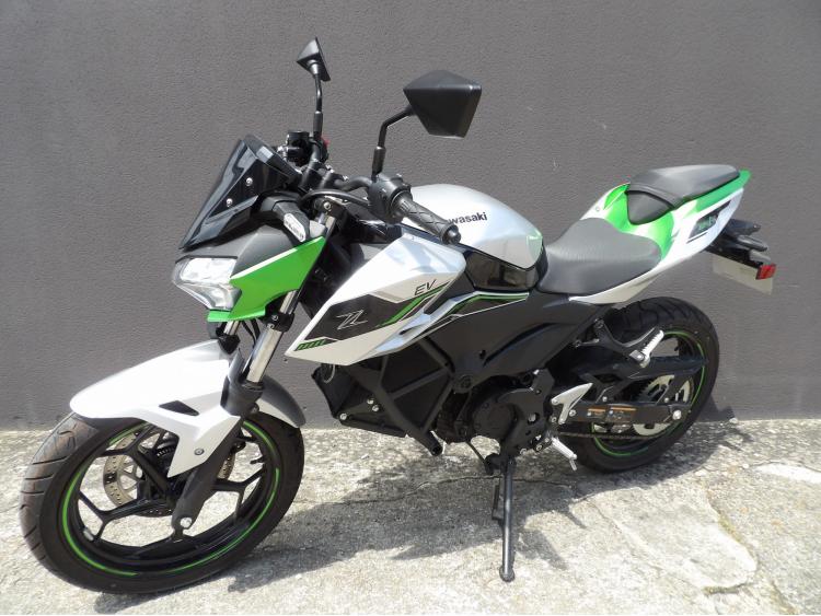 KAWASAKI Z E-1 / 98€*